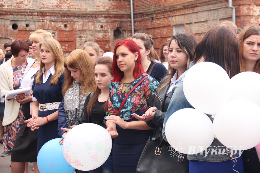 ВГСХА встретила первокурсников пирогами (ФОТО)