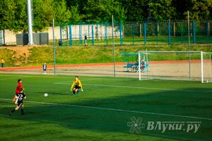 Матчи по футболу в рамках Первенства России проходят в Великих Луках (фото)