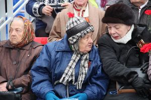 В Великих Луках прошел Парад Победы (ФОТО)