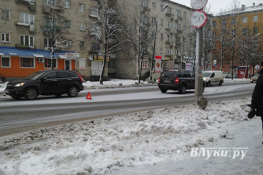 ФОТОФАКТ: ДТП в Великих Луках