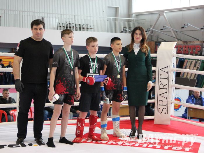 Открытый кубок по смешанному боевому единоборству ММА прошел в Великих Луках (ФОТО)