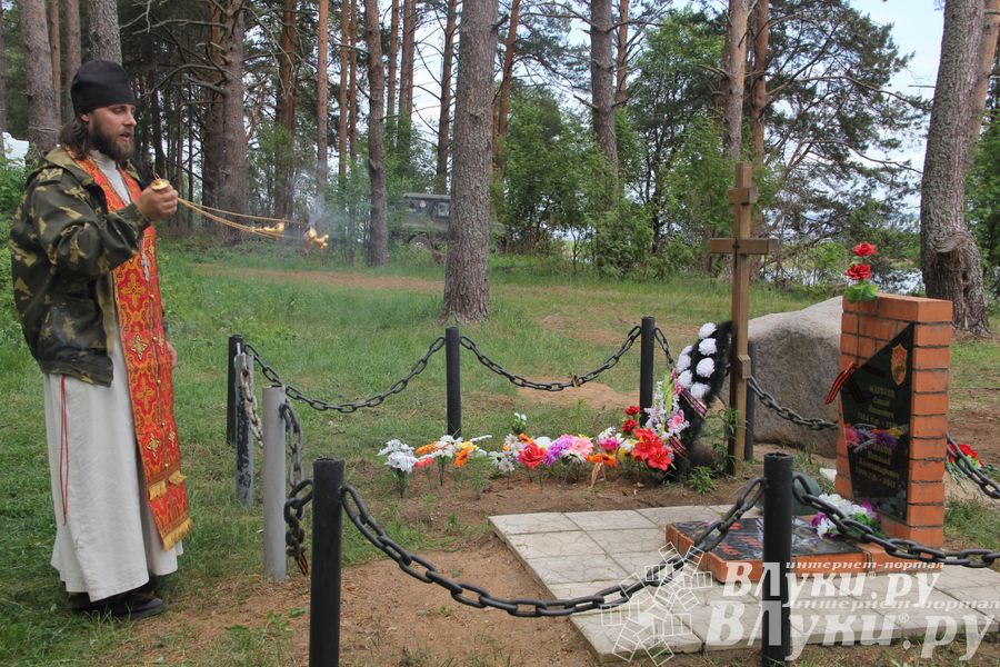 Торжественная церемония закладки Камня Памяти у деревни Каськово