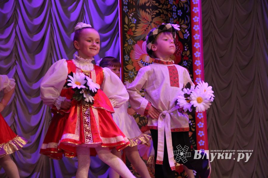 «Великолукская Веснянка»: детские сады 