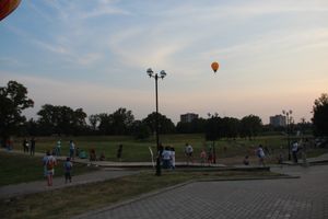 Аэростаты летают над городом (ФОТО)