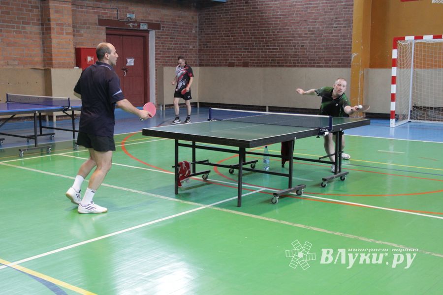 ​В Великих Луках прошел Кубок области по настольному теннису (фото)