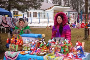 В Великих Луках сожгли Масленицу (фото)