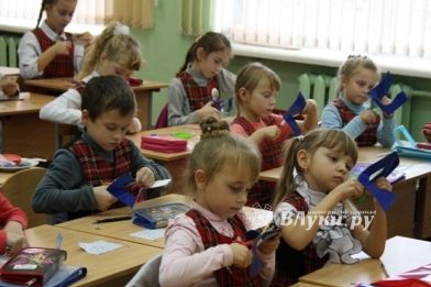 Сотрудники ГИБДД еще раз напомнили школьникам о правилах дорожного движения (фото)