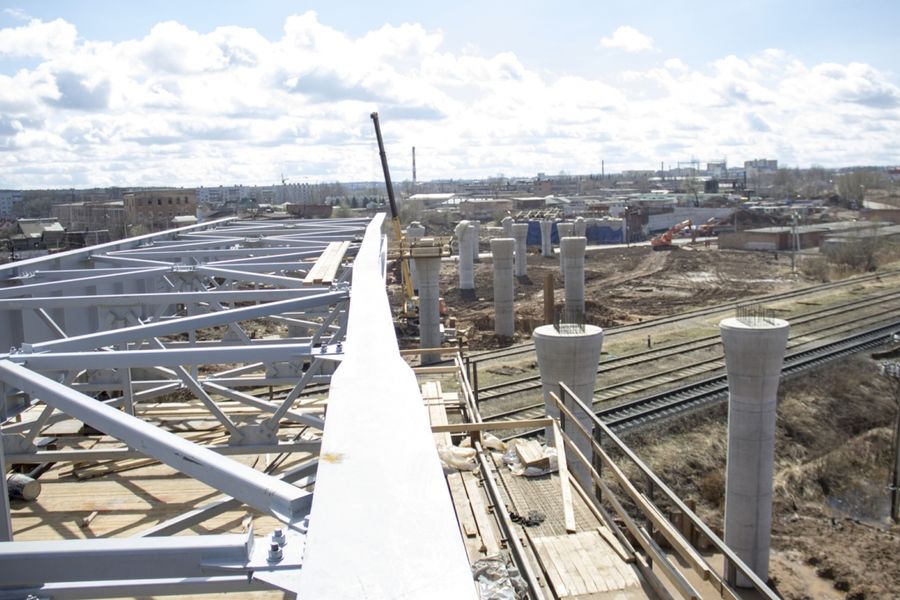  Работы по строительству путепровода в Великих Луках  идут по графику (ФОТО)