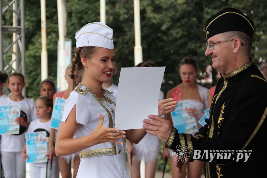 Лучшие мажоретки и барабанщицы награждены (ФОТО)