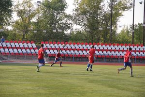 В минувшие выходные великолучане сыграли в футбол (фото)