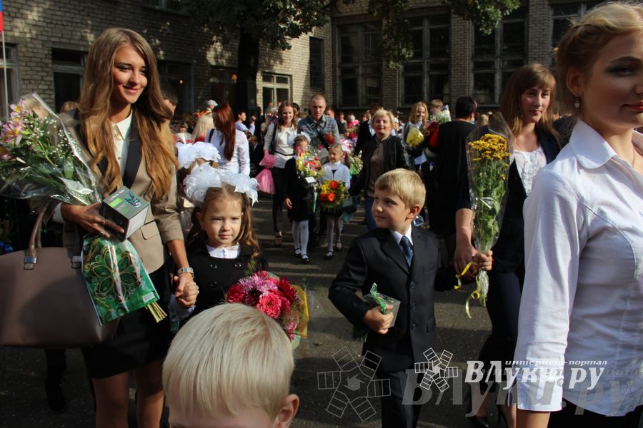 День знаний в школах города