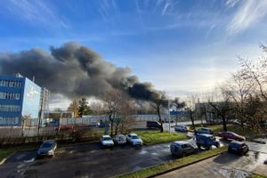 Очевидцы о новых подробностях пожара на заводе ЗЭТО (ФОТО; ВИДЕО)