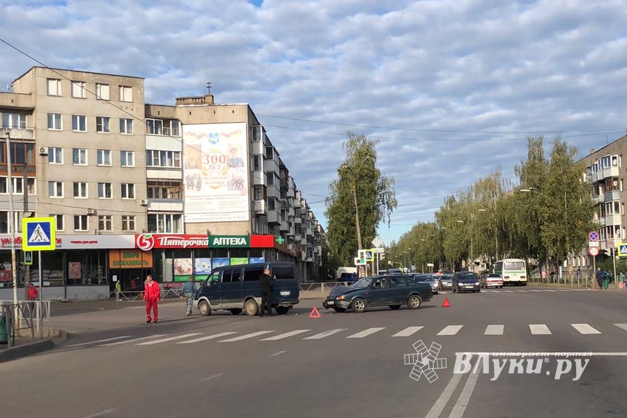 На проспекте Гагарина произошло ДТП (ФОТО)