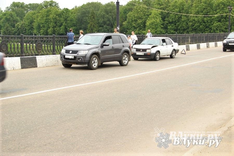 ДТП на центральном мосту (ФОТО)