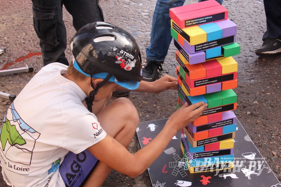 Tele2 поздравила великолучан с Днем рождения любимого города (фото)