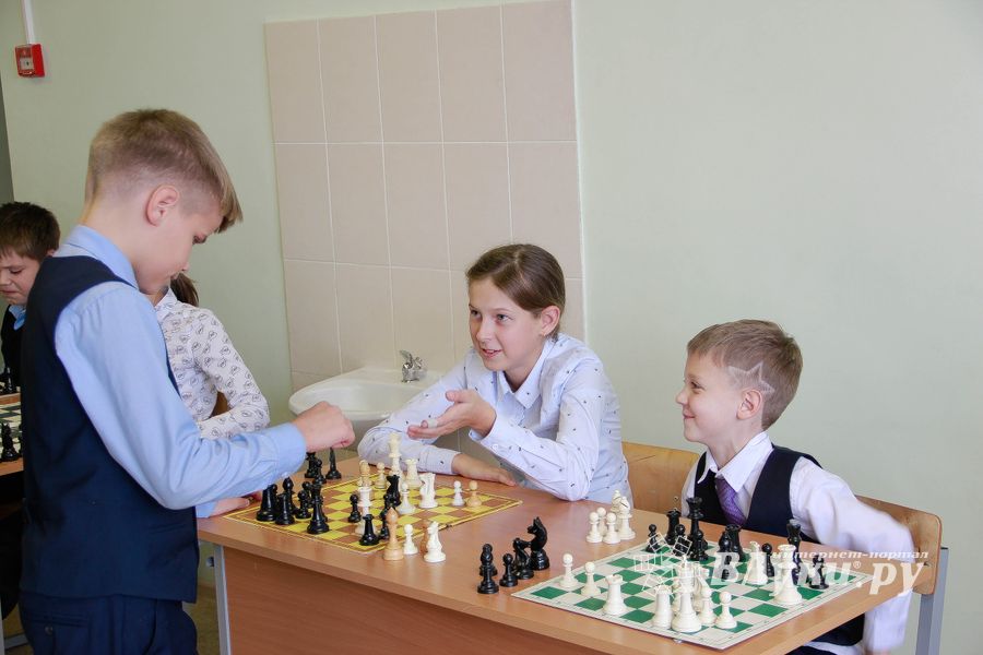 ​«Сказочные бои» прошли в великолукской школе № 13 (ФОТО)