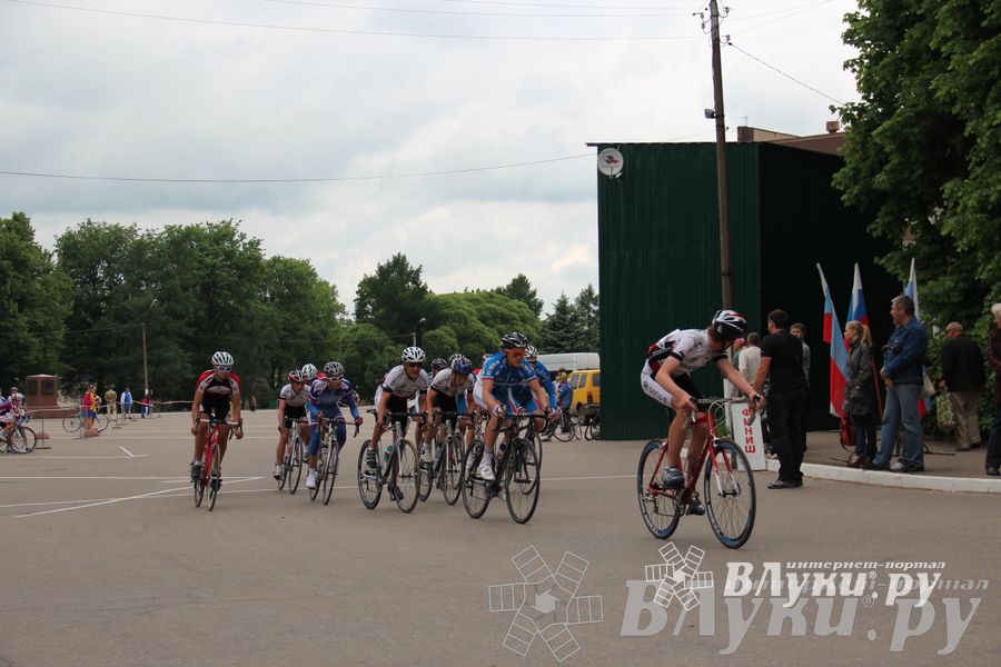 Гонка-критериум по велосипедному спорту