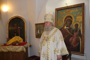 Епископ Сергий (Булатников) возглавил Божественную литургию в Казанском храме города Великие Луки (ФОТО)