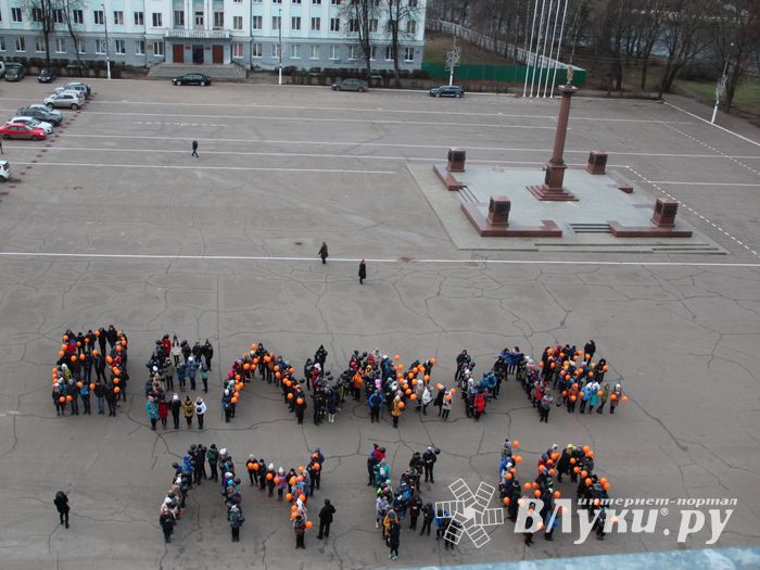 Сегодня над Великими Луками летели шары