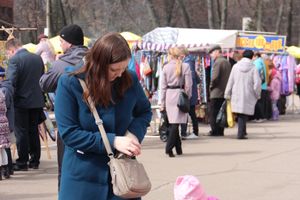 В Великих Луках проходит Весенняя ярмарка
