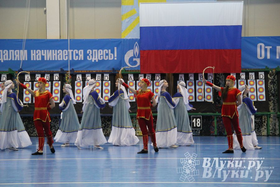 В Великих Луках стартовали всероссийские соревнования лучников (фото)