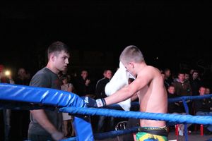 В Великих Луках прошли бои по смешанным боевым единоборствам ММА (фото)