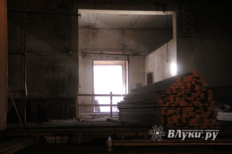 В театре не могут быть пластиковые окна... (фото)