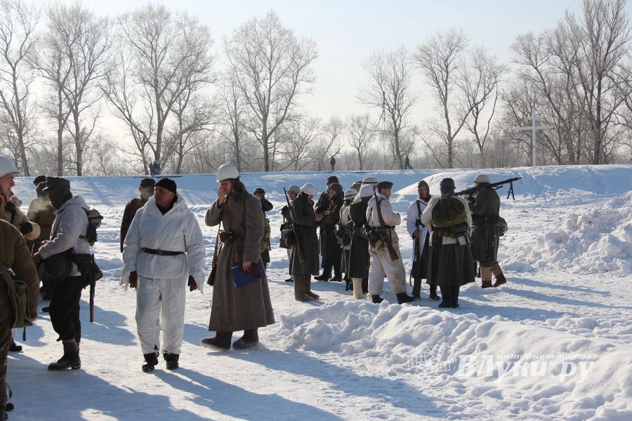 В Великих Луках реконструировали подвиг Александра Матросова (12+)(ФОТО)