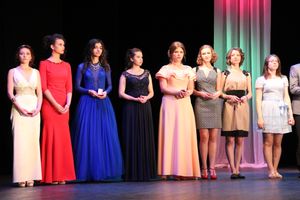 Великолуких выпускников наградили (ФОТО)