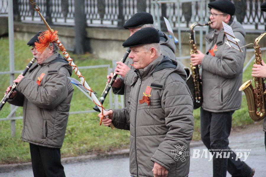 В Великих Луках отметили День народного единства (ФОТО)