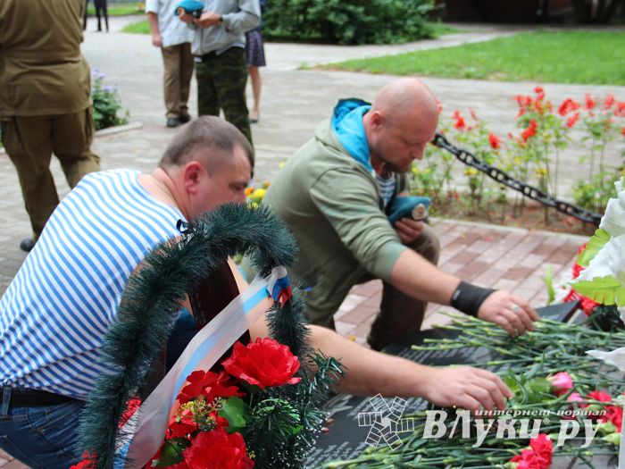 В Великих Луках начались мероприятия, посвященные Дню ВДВ (ФОТО)
