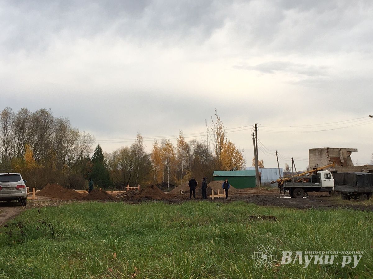 Великие Луки : В Переслегино приступили к ремонту водопровода (ФОТО ...