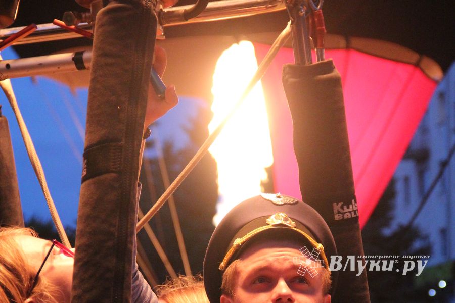 Ночным свечением аэростатов завершилась 24-я Международная встреча воздухоплавателей (ФОТО)