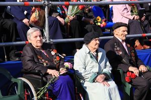 Великие Луки отмечают День Победы