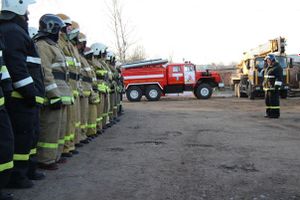 МЧС: Сотрудники МЧС отрабатывают мероприятия по ликвидации последствий пожара (фото)