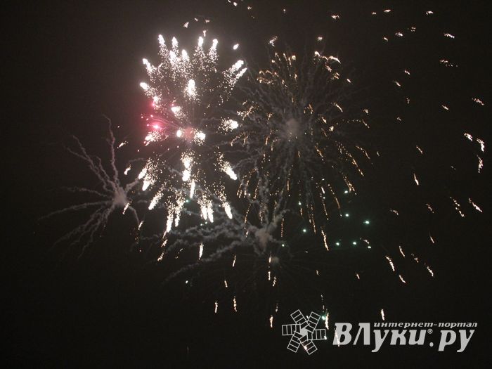 Великие Луки к встрече Нового года готовы (ФОТО)