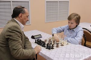 В Великих Луках прошел турнир по шахматам (фото)