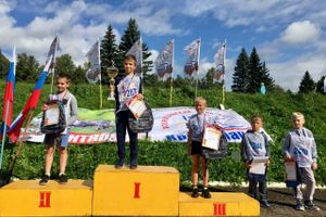 В Великих Луках стартовал Всероссийский день бега «Кросс нации-2017» (ФОТО)