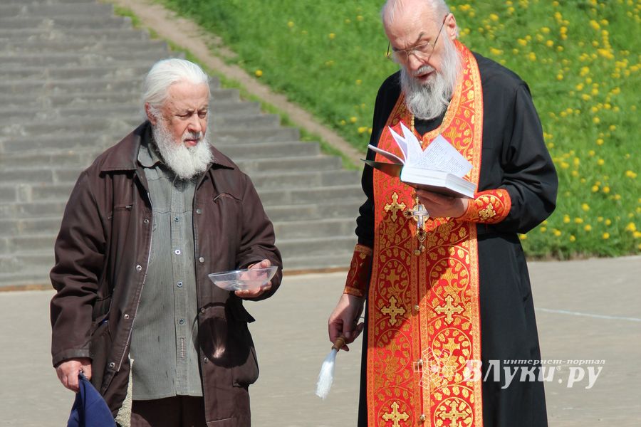 Шар, посвященный 850-летию города, поднялся над Великими Луками (ФОТО)