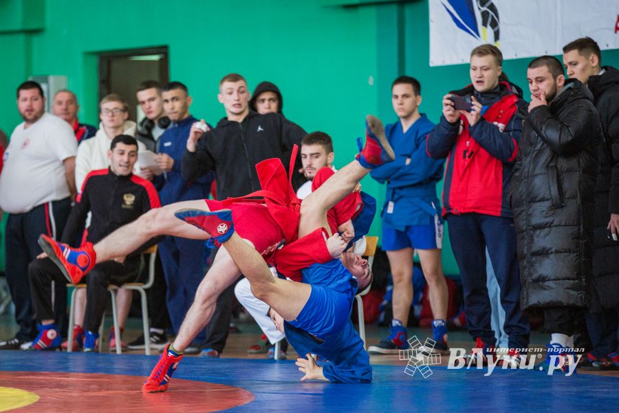 Фото: Александр Воробьев Великолучане завоевали награды Всероссийских соревнований по самбо