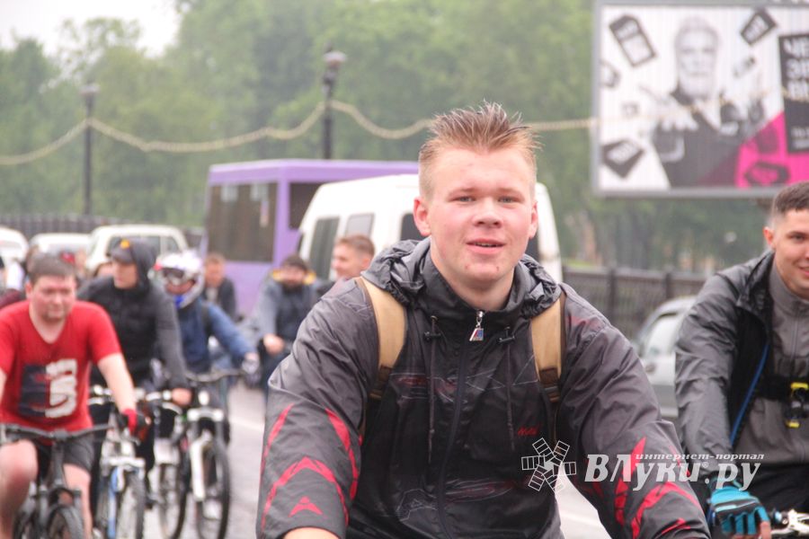 Зигзаг здоровья выполнили великолукские велосипедисты (ФОТО)