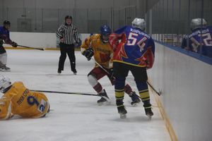 Великолукские хоккейные клубы провели матч в рамках чемпионата города (ФОТО)