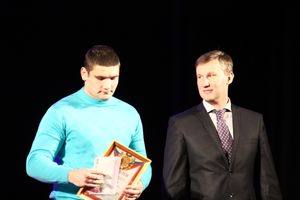 В Великих Луках наградили лучших спортсменов