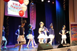 В Великих Луках прошел фестиваль «РЖД зажигает звезды» (фото)