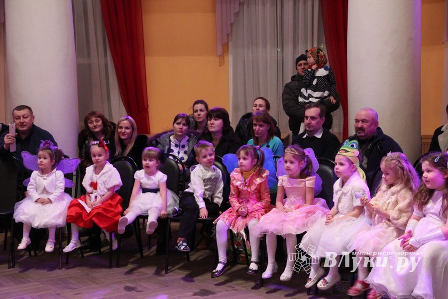 Открытый урок самых маленьких артистов ГДК им. Ленина (ФОТО)