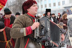В Великих Луках встретили Масленицу