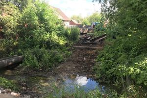 Собирались ремонтировать, но проще построить новый (ФОТО)