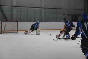 В великолукском «Айсберге» прошли матчи Чемпионата Псковской области по хоккею (ФОТО)