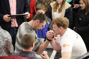 В ТЦ «Апельсин» прошла весенняя ночь распродаж