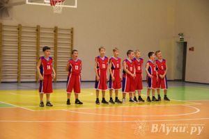 Великолукские баскетболисты стали победителями междугородних соревнований по баскетболу